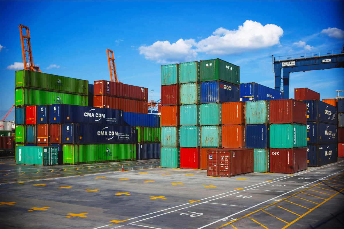 Order fulfillment service for international shipping